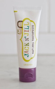 Blackburrant toothpaste